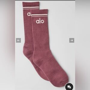 Alo yoga burgundy truffle unisex throwback socks
